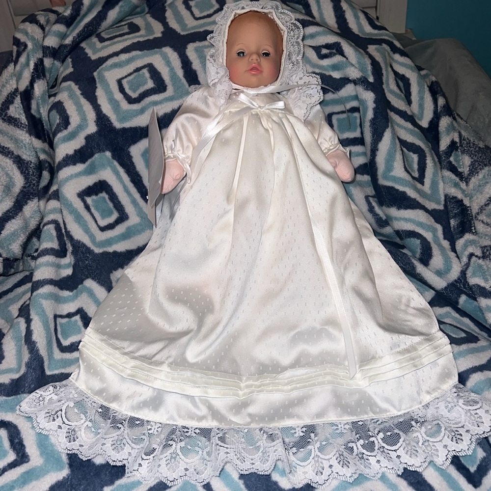 Susan Wakeen Collectible Doll NWOT